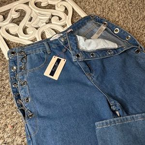 Denim Blvd Los Angeles Eyelit Chain Boyfriend Jeans High Rise Women's Size 9 NWT